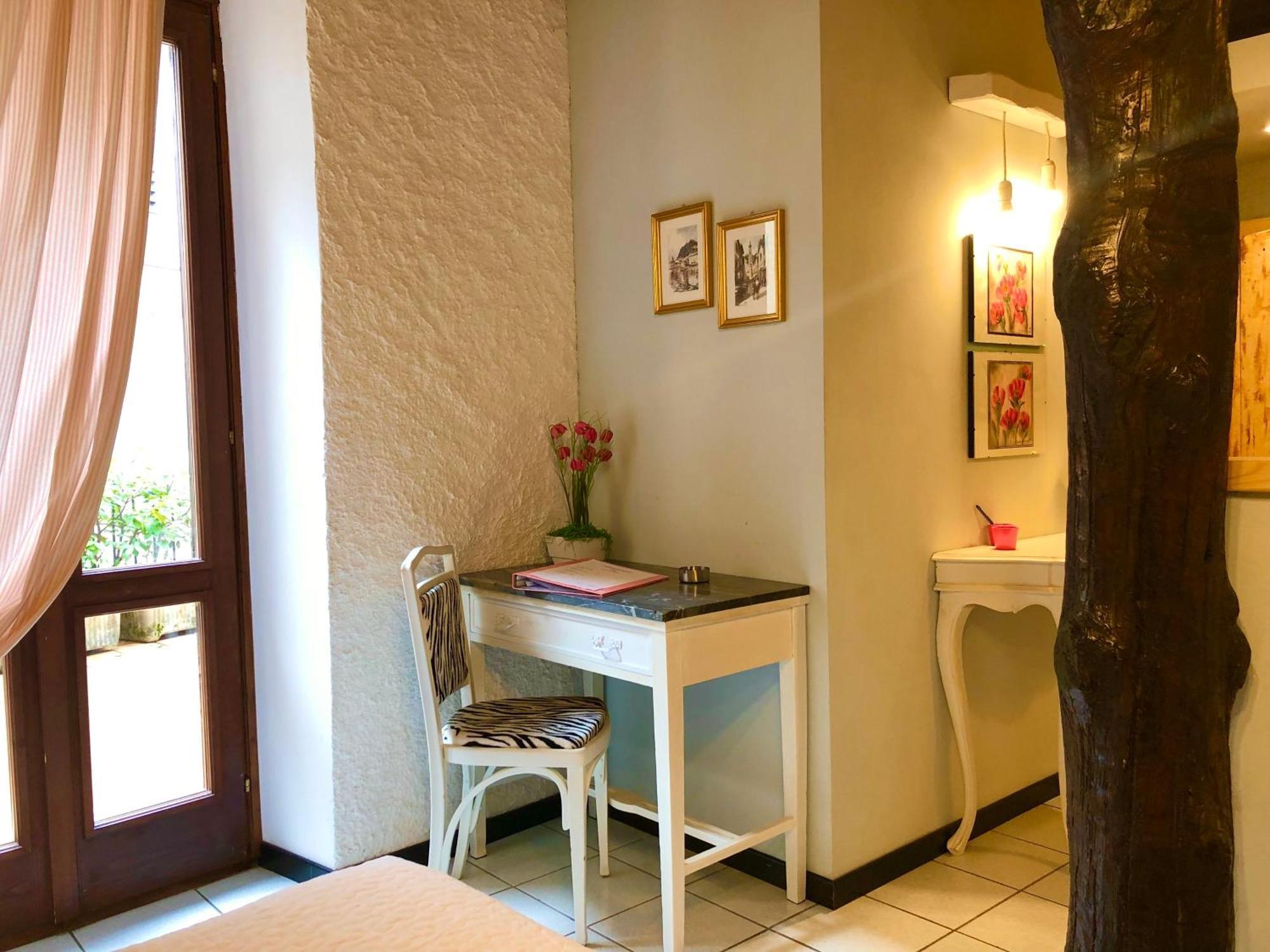Appartamento Country House מנאג'יו מראה חיצוני תמונה